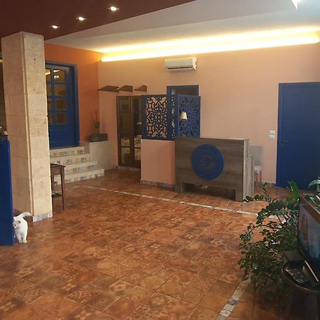 Azur Suites Hotel & Apartments El Mina Exterior photo