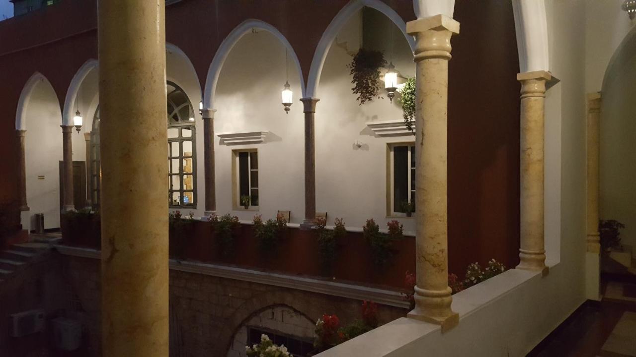 Azur Suites Hotel & Apartments El Mina Exterior photo